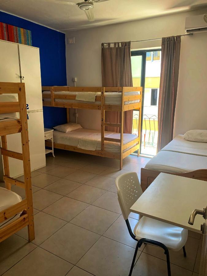 Metropole Budget Hostel Saint Julian's Ngoại thất bức ảnh